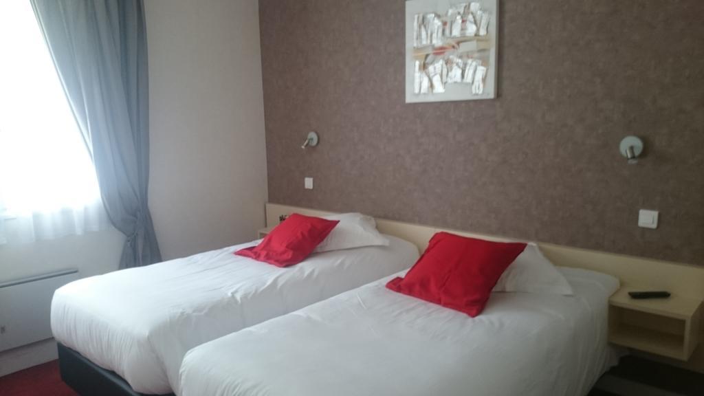 פואסננט Hotel Le Roudou מראה חיצוני תמונה