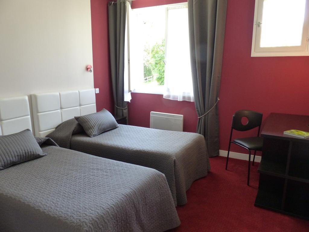 פואסננט Hotel Le Roudou חדר תמונה