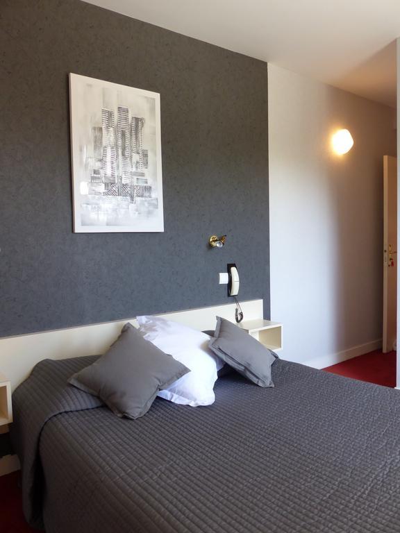 פואסננט Hotel Le Roudou מראה חיצוני תמונה