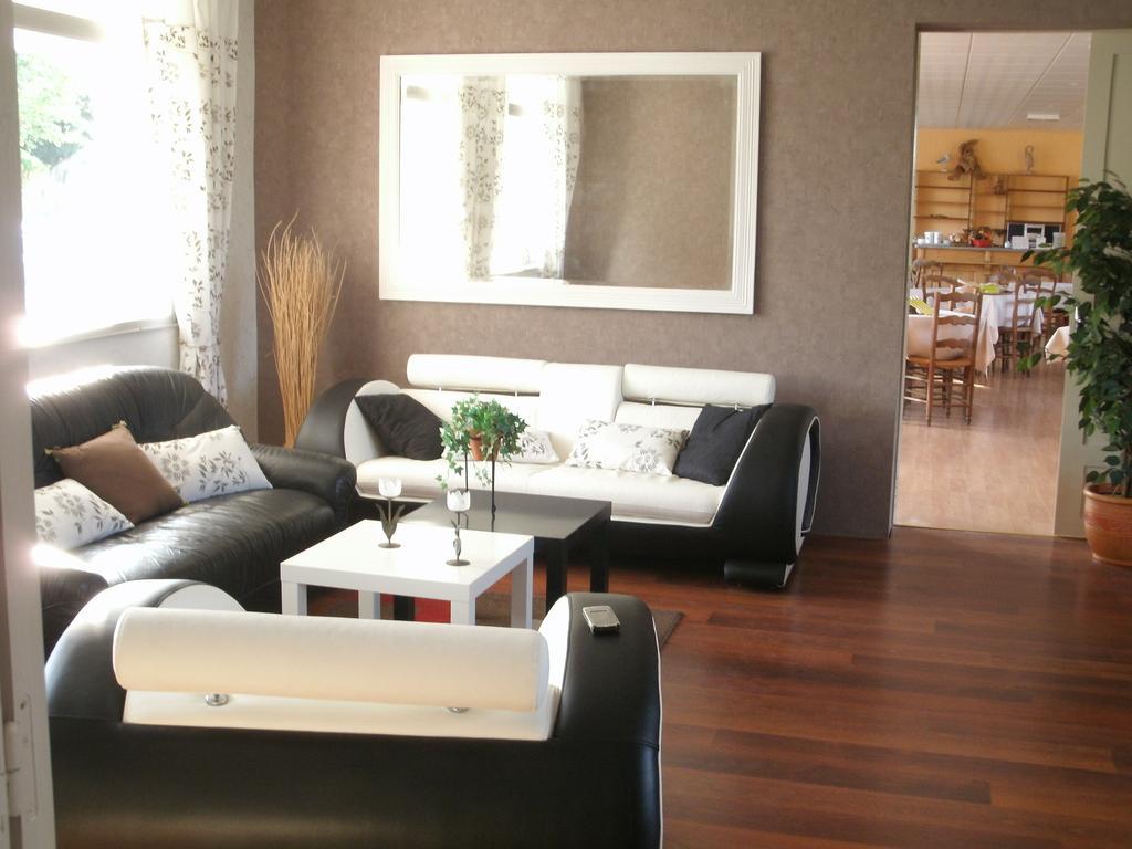 פואסננט Hotel Le Roudou מראה חיצוני תמונה