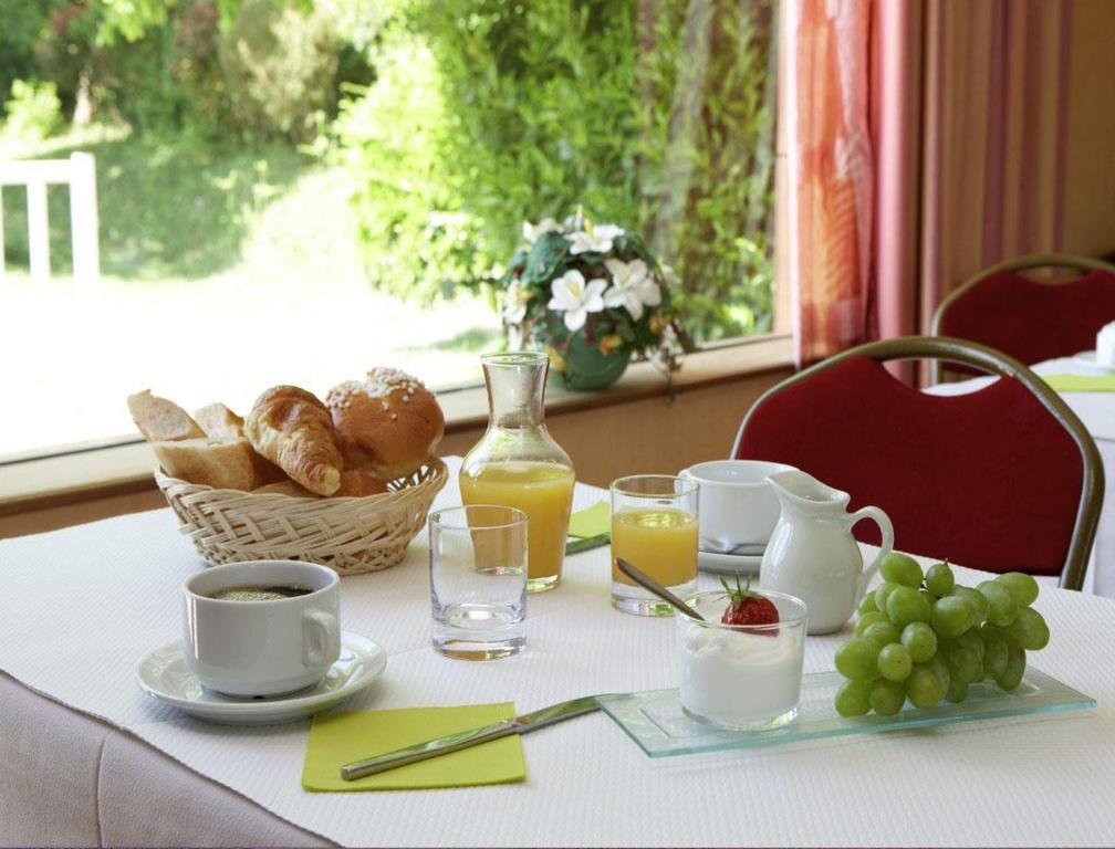 פואסננט Hotel Le Roudou מראה חיצוני תמונה