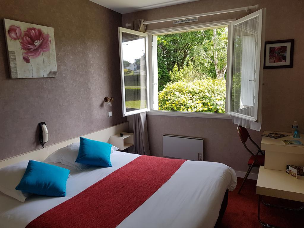 פואסננט Hotel Le Roudou מראה חיצוני תמונה